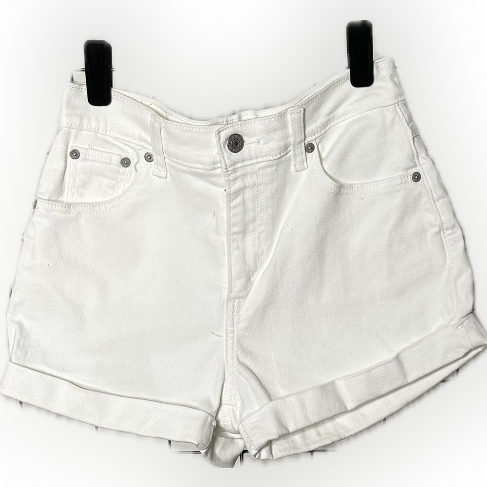 Levi’s High Rise Cuffed Shorts